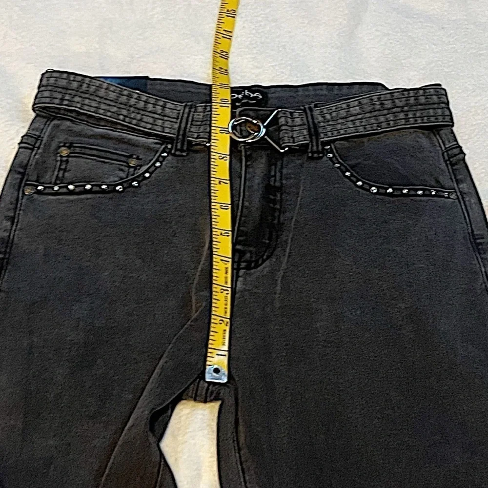 NWT Bebe Charcoal Straight Leg High Rise Rhinestone Accent Jeans Stretchy Gray